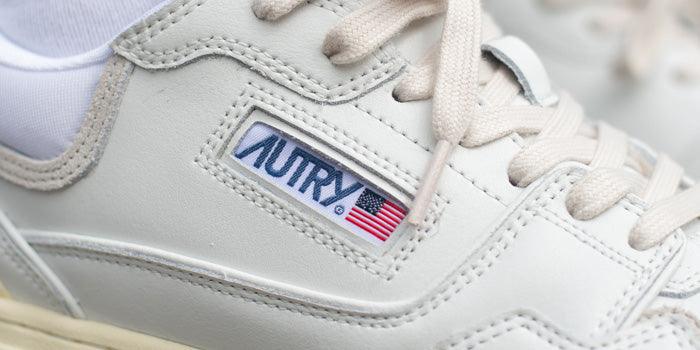 Autry CLC Low M ''Mat White'' - SneakerBAAS