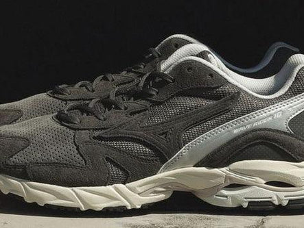 Mizuno Wave Rider 10 ''Quiet Shade'' - SneakerBAAS